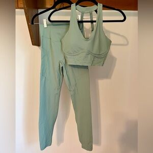 Whitney Simmons x gymshark set